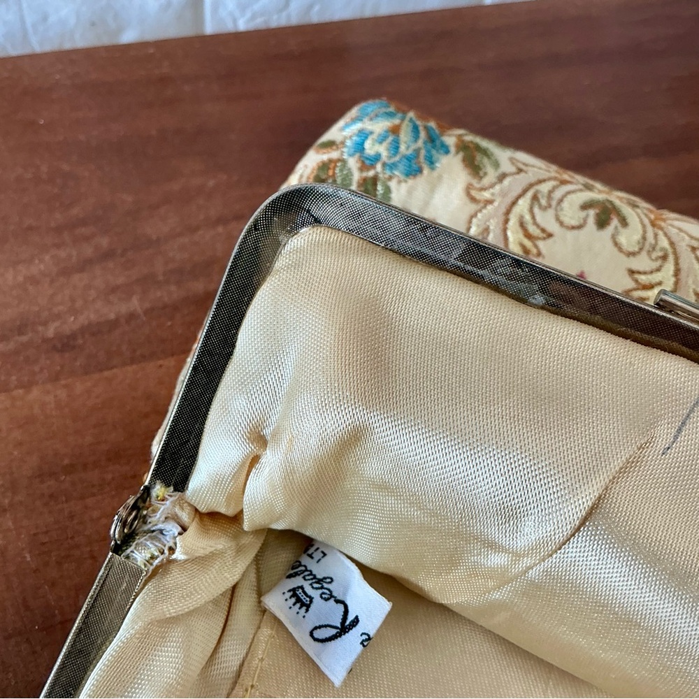 Vintage 50s 60s La Regale Floral Tapestry Brocade Fabric Bag + Gold Chain Strap - Picture 17 of 17